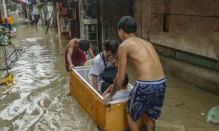 Heavy Rains Swamp Cebu City; DPWH to Inspect Drainage