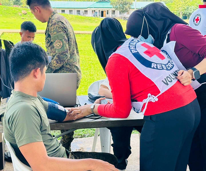 1102Bde, PRC collect 21 bags of blood in Sulu drive