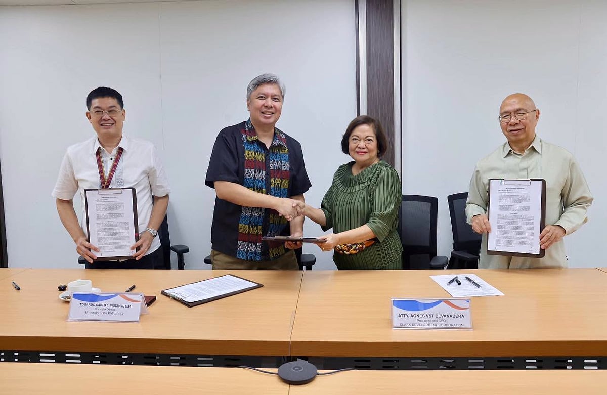 CDC, UP forge scholarship, student internship pacts