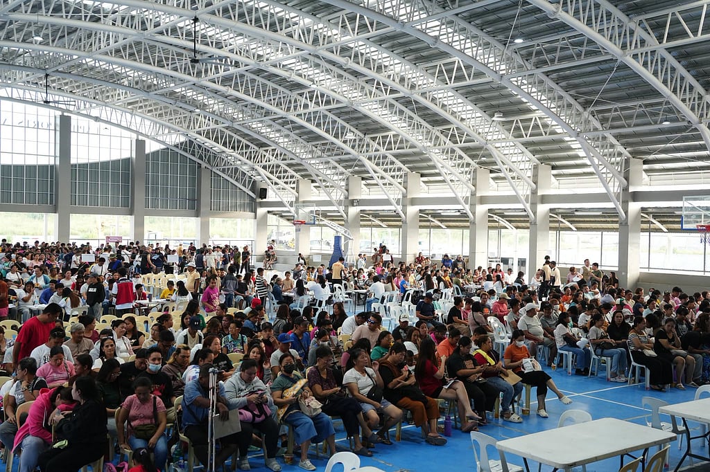 Disaster-hit residents in Porac get assistance