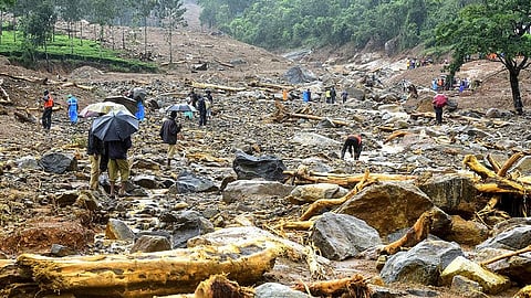 പുത്തുമലയില്‍ തിരച്ചില്‍ അവസാനിപ്പിച്ചു; കണ്ടെത്താനുള്ളത് അഞ്ച് പേരെ 