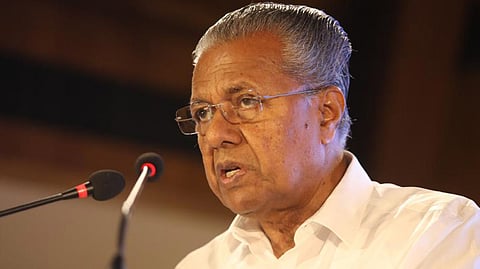  ‘കയ്യും കെട്ടിയിരിക്കില്ല’; നോക്കുകൂലിയില്‍ കര്‍ശന നടപടിയെന്ന് മുഖ്യമന്ത്രി 