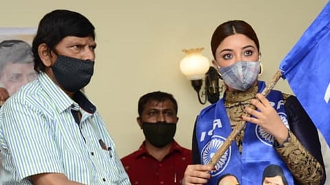 നടി പായല്‍ ഘോഷ് രാംദാസ് അത്തേവാലയുടെ ആര്‍പിഐയില്‍, വനിതാ വിഭാഗം ഉപാധ്യക്ഷ പദവി
