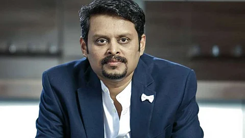 കണ്‍സള്‍ട്ടന്‍സി : 
രഞ്ജിത് ശങ്കര്‍ എഴുതിയ കഥ