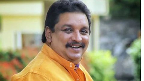 കുഞ്ഞുമോന്‍ വരാന്തയില്‍ തന്നെയല്ലേ, ആദ്യമൊന്ന് അകത്ത് കയറ്; കോവൂര്‍ കുഞ്ഞുമോനോട് ഷിബു ബേബി ജോണ്‍
