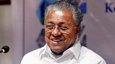 പ്രകൃതിയെ മറന്നുള്ള ഒരു വികസനവും ഈ സര്‍ക്കാര്‍ നടപ്പാക്കില്ല, സില്‍വര്‍ ലൈന്‍ വിശദീകരണയോഗത്തില്‍ മുഖ്യമന്ത്രി
