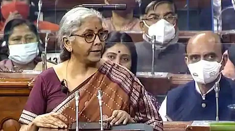 ആദായ നികുതി സ്ലാബുകളില്‍ മാറ്റമില്ല; ഭൂമി രജിസ്‌ട്രേഷന് ഒരു രാജ്യം ഒരു രജിസ്‌ട്രേഷന്‍ പദ്ധതി; കേന്ദ്ര ബജറ്റ് പ്രധാന പ്രഖ്യാപനങ്ങള്‍ 