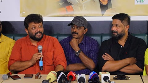 പ്രവാസ
പശ്ചാത്തലത്തിലൊരുങ്ങിയ ടു മെന്‍ ഗള്‍ഫിലെ പ്രേക്ഷക‍രിലേക്ക് 