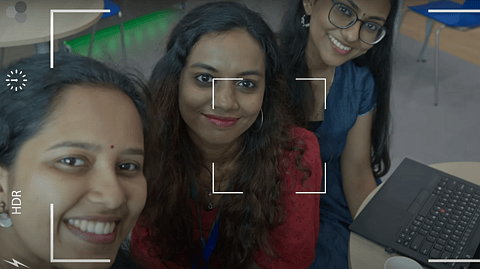 ജോലിക്കപ്പുറം ജീവിതമില്ലാത്ത ഐടി ജീവനക്കാരുടെ കഥ പറഞ്ഞ് 'ക്യൂബിക്കിൾഡ്'; ഇൻഫോപാർക്കിലെ ഐടി ജീവനക്കാർ ഒരുക്കിയ ഹ്രസ്വ ചിത്രം