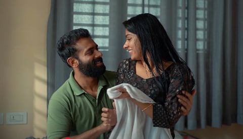 'സംഗതി ഫുൾ സയൻസാ': അൻപോടു കൺമണിയുടെ രസകരമായ ട്രെയ്‌ലർ പുറത്ത്