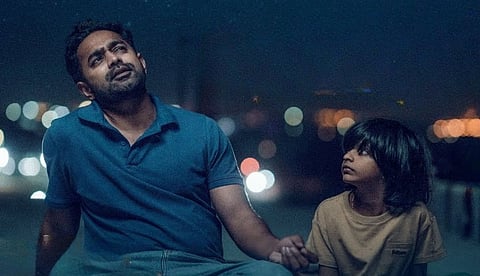 'ഞാനും നീയുമൊക്കെ പണ്ട് ആകാശത്തെ നക്ഷത്രങ്ങളായിരുന്നു', ആസിഫ് അലി ചിത്രം സർക്കീട്ടിന്റെ ടീസർ പുറത്ത് 