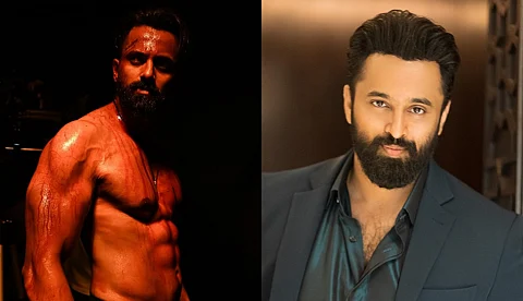 'സി​ഗരറ്റ് വലിക്കുന്ന മാർക്കോയെ അല്ല, സിക്സ് പാക്ക് ഉള്ള മാർക്കോയെ ആണ് അനുകരിക്കേണ്ടത്': ലഹരിക്കെതിരെ പോസ്റ്റുമായി ഉണ്ണി മുകുന്ദൻ