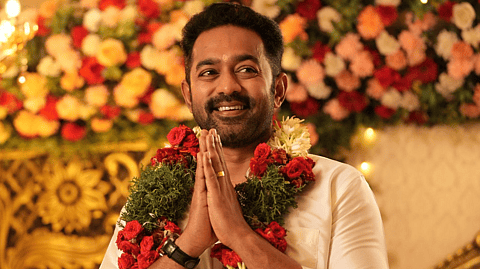 സഹദേവന്റെ കല്യാണ വിശേഷങ്ങളുമായി ആസിഫ് അലി, 'ആഭ്യന്തര കുറ്റവാളി' രണ്ടാം വാരത്തിലേക്ക് 
