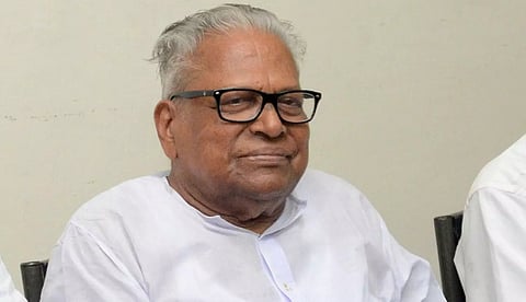 വിഎസ് ഇനി ഓർമ, എകെജി സെന്ററിൽ പൊതുദർശനം, സംസ്കാരം ബുധനാഴ്ച വലിയ ചുടുകാട്ടിൽ