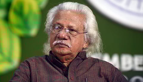 ഭേദപ്പെട്ട സിനിമ കാണാൻ ആളില്ല, വഷളായ സിനിമ വെളുപ്പാന്‍ കാലത്താണെങ്കിലും പോയിരുന്ന് കാണും: അടൂർ ഗോപാലകൃഷ്ണൻ