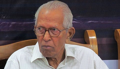 സാഹിത്യം മുതല്‍ രാഷ്ട്രീയം വരെ, മലയാളത്തിന്റെ സാനു മാഷ്;  പ്രൊഫ.എം.കെ.സാനു 
