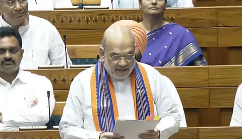 പ്രതിപക്ഷ ബഹളം, എതിര്‍ക്കാതെ തരൂര്‍, അറസ്റ്റിലായാല്‍ മന്ത്രിമാരെ നീക്കാനുള്ള ബില്‍ ലോക്‌സഭയില്‍; എന്താണ് ഭരണഘടനാ ഭേദഗതി?