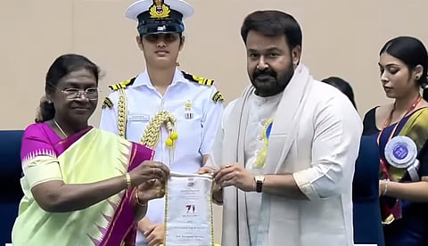 'മലയാളത്തിന് സ്വന്തം'; ദാദാസാഹേബ് ഫാൽക്കേ പുരസ്കാരം ഏറ്റുവാങ്ങി മോഹൻലാൽ