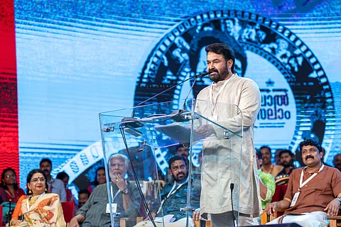 ഞാന്‍ അനായാസമായാണ് അഭിനയിക്കുന്നതെന്ന് പലരും പറയുന്നു, എനിക്ക് അഭിനയം അനായാസമായ കാര്യമല്ല; മോഹന്‍ലാല്‍
