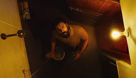 എന്റർടെയ്നർ നിവിൻ ഈസ് ബാക്ക്; ഗംഭീര കളക്ഷൻ നേടി 'സർവ്വം മായ'