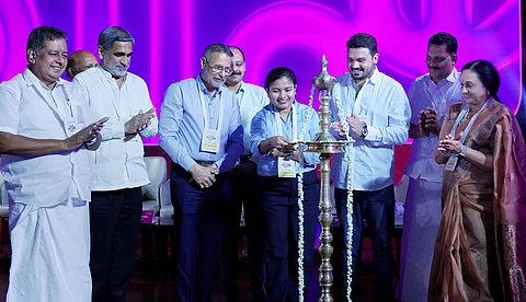 ഭാവിയുടെ ഉച്ചകോടി; സമ്മിറ്റ് ഓഫ് ഫ്യൂച്ചര്‍ രണ്ടാം പതിപ്പിന് കൊച്ചിയില്‍ തുടക്കം 
