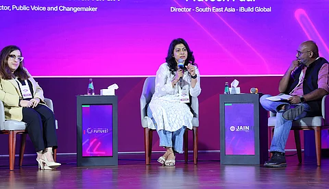 ബോധപൂര്‍വ്വം തെരഞ്ഞെടുക്കുന്ന നിശബ്ദതയ്ക്കും സ്വാധീനം ചെലുത്താന്‍ കഴിയും; ശ്രുതി രാമചന്ദ്രന്‍