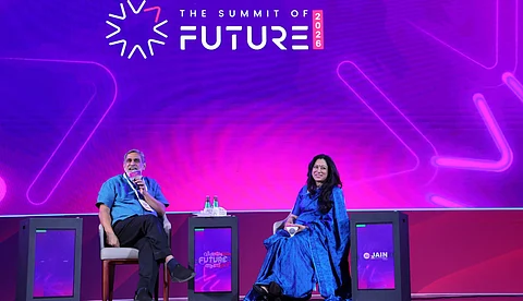 ആത്മാവിന് ചെവികൊടുക്കൂ, സ്വന്തം ശബ്ദത്തെ പിന്തുടരൂ: അഞ്ജലി മേനോൻ