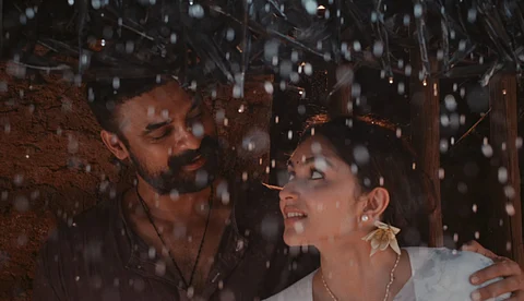 മിന്നൽവളക്ക് ശേഷം ടൊവിനോ-ജേക്സ് ബിജോയ് കോംബോയുടെ 'കാട്ടുചെമ്പകം'; 'പള്ളിച്ചട്ടമ്പി’യിലെ ഫസ്റ്റ് സിംഗിൾ