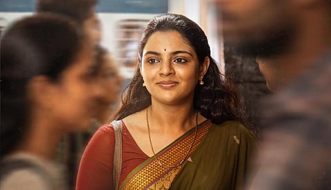 ദീപ ടീച്ചറായി നിഖില വിമൽ! 'അനന്തൻ കാട്' പുതിയ ക്യാരക്ടർ പോസ്റ്റർ