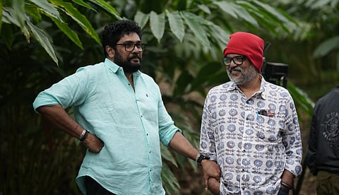 സംവിധാന മികവും തിരക്കഥയുടെ കരുത്തും; ഷാജി കൈലാസ് - എകെ സാജൻ ചിത്രം വരവ് ജൂലൈ 16ന്