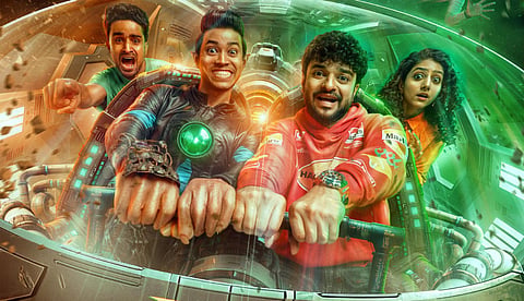 ട്രംപിന്റെ അമേരിക്കയ്ക്ക് മാത്രമല്ല കേരളത്തിനും ഉണ്ട് ഏലിയൻ; 'പ്ലൂട്ടോ' ട്രെയ്ലർ
