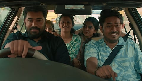 ബെത്‌ലഹേം കുടുംബ യൂണിറ്റ്; നമ്മളോടൊപ്പം ഇരുന്ന് ചിരിക്കുന്ന, പ്രണയിക്കുന്ന സിനിമ
