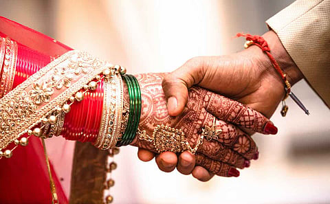 Denying right to choose spouse based on caste is a violation of fundamental rights: Himachal HC