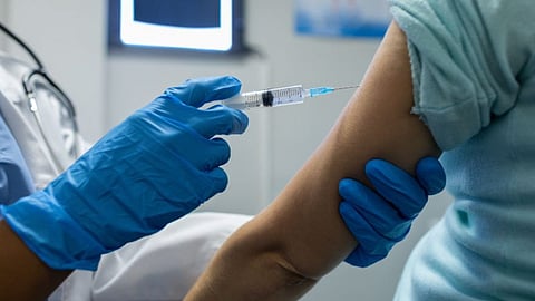 COVID-19: Simplistic plan of vaccination in complex scenario is an error