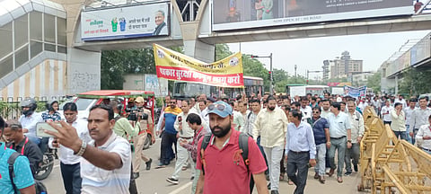जयपुर. पत्रकार सुरक्षा कानून के लिए पैदल मार्च करते जर्नलिस्ट।