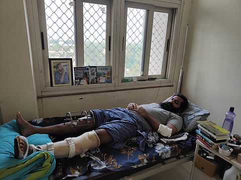 जयपुर सवाईमानसिंह चिकित्सालय में भर्ती बिजली निगम के दलित सहायक अभियंता हर्षाधिपति वाल्मिकी 