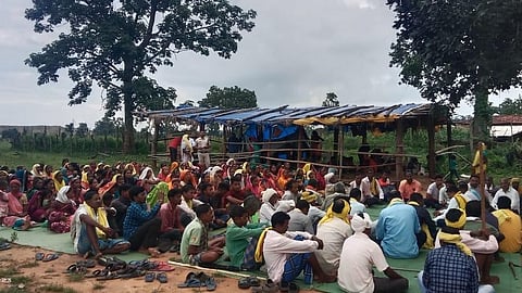 छत्तीसगढ़ में हसदेव अरण्य को बचाने के लिए  आंदोलन कर रहे लोग. 