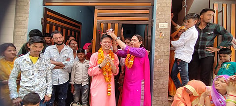 राजन बस्ती विकास केंद्र एनटीपीसी बदरपुर में बतौर इंचार्ज काम करते हैं। वह बताते हैं कि मैं बाल मजदूरी भी की है। रेस्क्यू हुआ तो आगे चलकर इन अनुभवों पर किताब लिखी 'मेरा क्या कसूर'। 