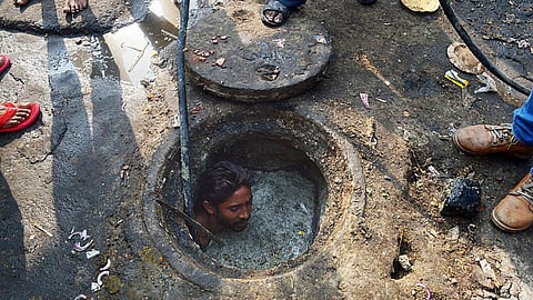 Symbolic picture- sewer cleaning