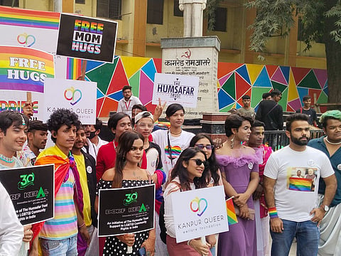 जागरूकता अभियान के दौरान ट्रांसजेंडर समुदाय के लोग.