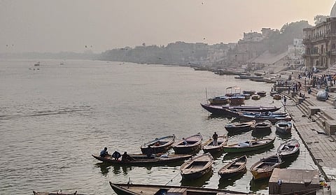 बनारस में गंगा नदी.  
