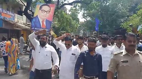 उज्जैन में बहुजन संगठनों का प्रदर्शन। 