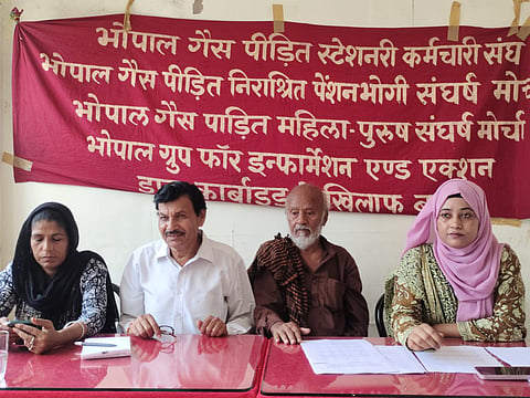 गैस पीड़ित संगठनों के पदाधिकारी 
