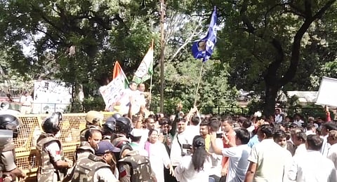 भोपाल में एससी कांग्रेस का प्रदर्शन 