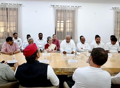 इंडिया ब्लॉक के फ्लोर लीडर्स की बैठक आज, कई अहम मुद्दों पर होगी चर्चा
