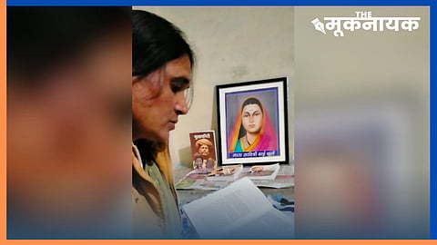 2024 में सरकारी स्कूल में गणतंत्र दिवस केआयोजन के दौरान सरस्वती की तस्वीर लगाने से इनकार कर ग्रामीणों को ' विद्या की असली देवी सावित्री बाई फुले है- यह कहने की हिम्मत करने वाली दलित शिक्षिका हेमलता बैरवा साल भर से सिस्टम के खिलाफ जंग लड़ रही है.