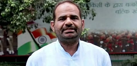 Delhi Elections 2025: "कालकाजी की सड़कें प्रियंका गांधी के गाल जैसे..." बीजेपी प्रत्याशी रमेश बिधूड़ी के बयान से मचा बवाल!