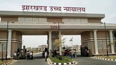 सीबीआई ने जेपीएससी मेरिट स्कैम में पूर्व चेयरमैन सहित 70 पर दायर की है चार्जशीट, हाईकोर्ट ने रिकॉर्ड में लाने का दिया आदेश
