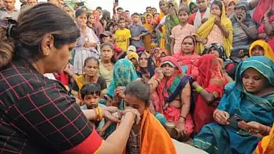 अंशिका ने 48 घंटे तक भूख और प्यास सहकर शराब की दुकान के खिलाफ दिया धरना