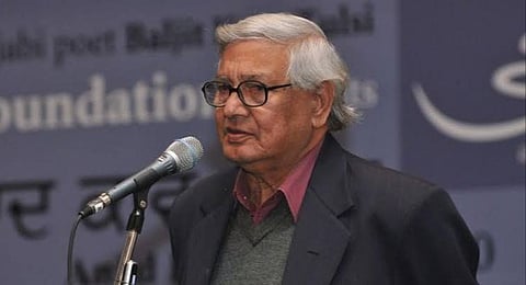 शहरयार, फिराक गोरखपुरी, कुर्रतुलऐन हैदर और अली सरदार जाफरी के बाद चौथे ऐसे उर्दू साहित्यकार हैं, जिन्हें ज्ञानपीठ सम्मान भी मिला।